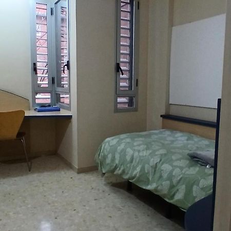 Larru Los Bermejales Residencia Universitaria إشبيلية المظهر الخارجي الصورة